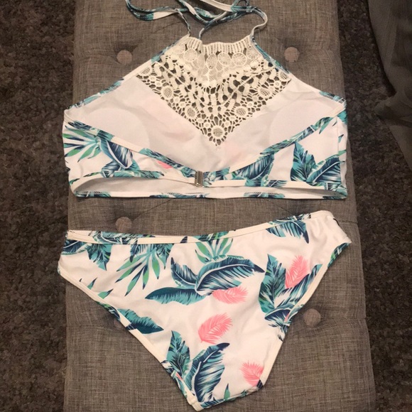 Ladies Bathing Suit - Picture 2 of 2